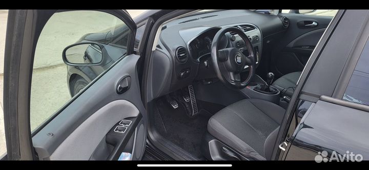 SEAT Leon 1.6 МТ, 2008, 250 000 км