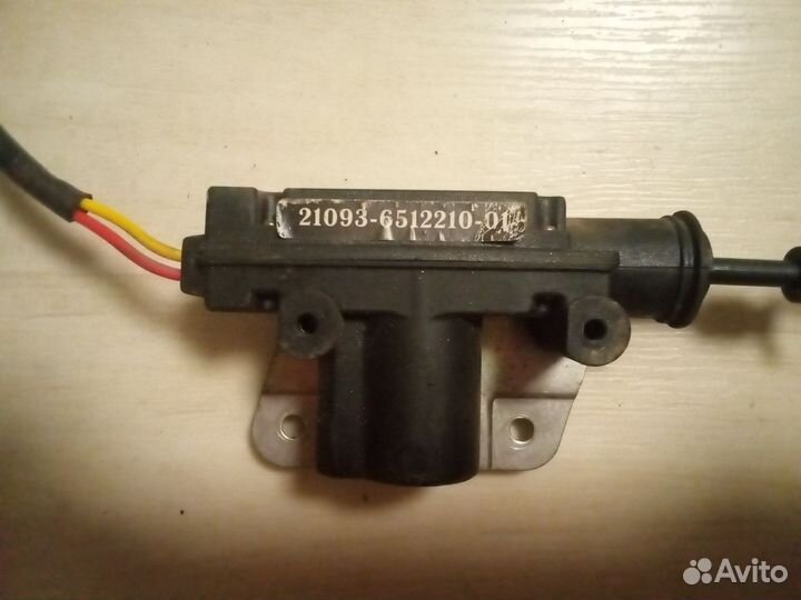 Электропривод замка багажника 2110