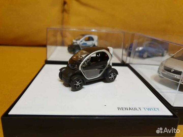 Renault logan sandero twizy 1:43 бе3платная достав
