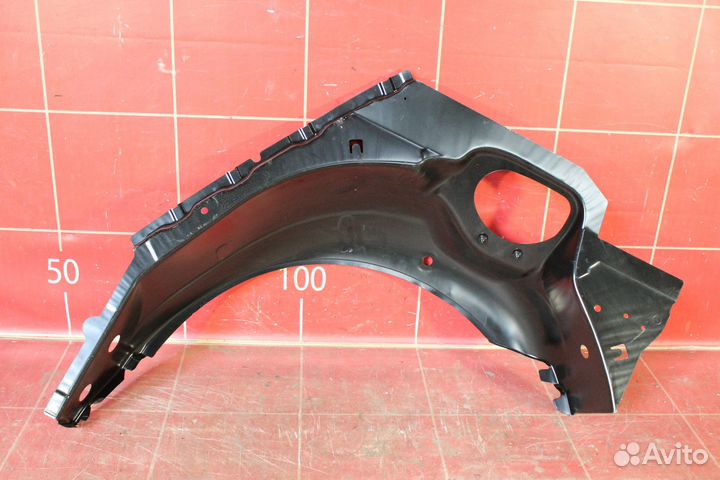 Арка заднего крыла правая BMW 7-Series