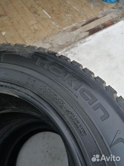 Nokian Tyres Hakkapeliitta 5 215/65 R16