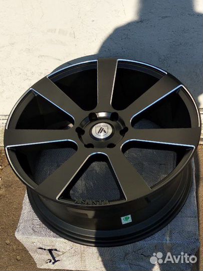 Колеса в сборе r22 лето на Tahoe, Escalade,Infinit