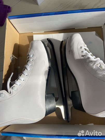 Коньки фигурные Nordway Emily. Размер 39