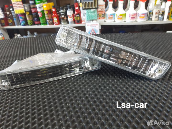 Поворотники в бампер комплект Toyota Land Cruiser