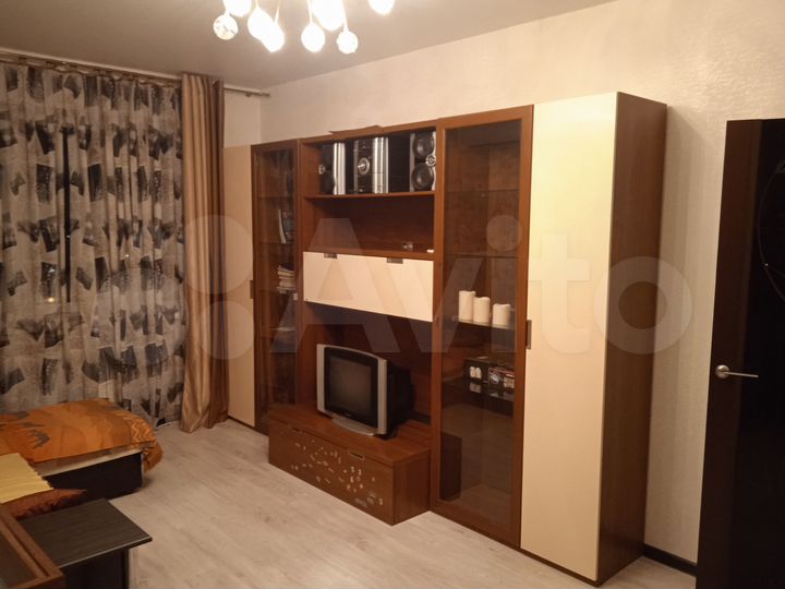 2-к. квартира, 72 м², 13/17 эт.