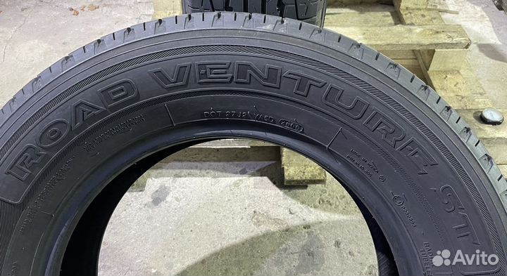 Kumho Road Venture ST KL16 245/65 R17