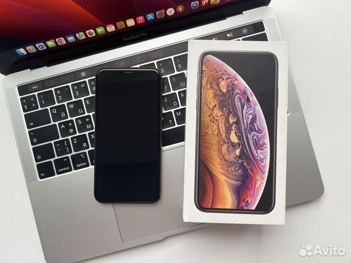 iPhone Xs, 64 ГБ