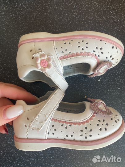 Сандали - туфли для девочки