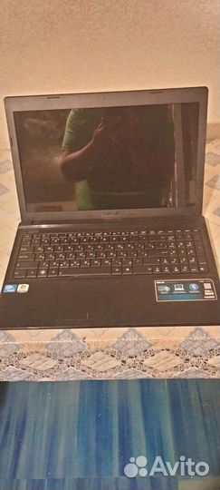 Ноутбук asus