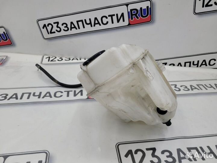Бачок омывателя Toyota Caldina ST210G 3S-FE 1999