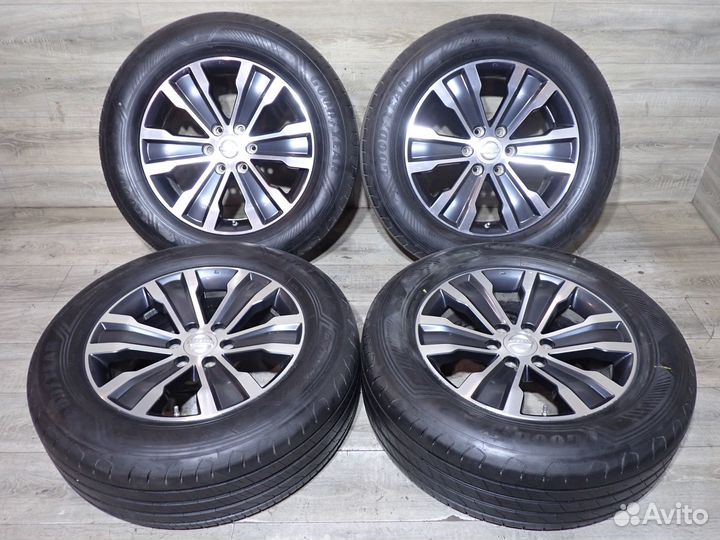 Комплект оригинальных колес R20 Nissan Titan