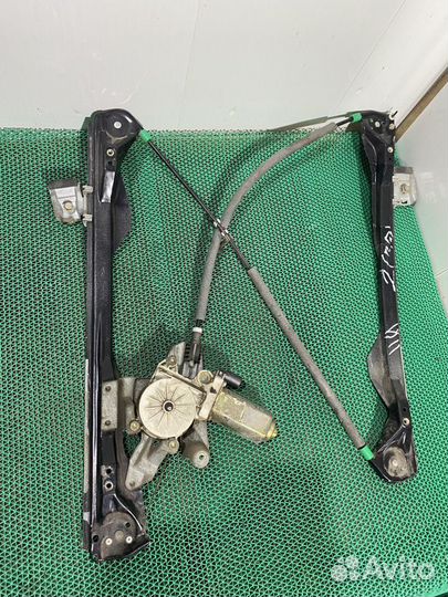 Стеклоподьемник передний правый Ford Focus 1