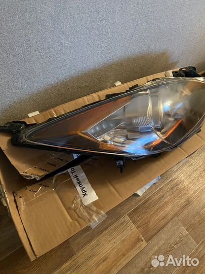 Фара левая правая mazda 3 оригинал