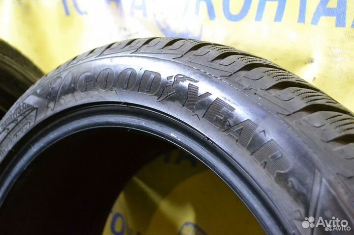 Goodyear UltraGrip Performance 245/45 R18