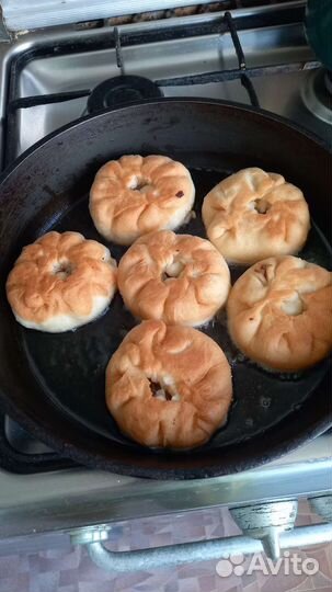 Домашняя выпечка Беляши,пирожки,торт Медовик