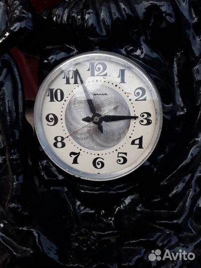 Часы Статуэтка