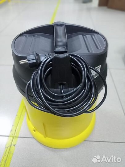 Пылесос Karcher NT27/1 для влажной и сухой уборки