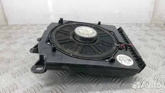 Сабвуфер BMW 5 E60/E61 (8NI21Q102)