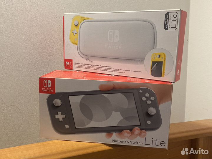 Nintendo switch lite + два чехла