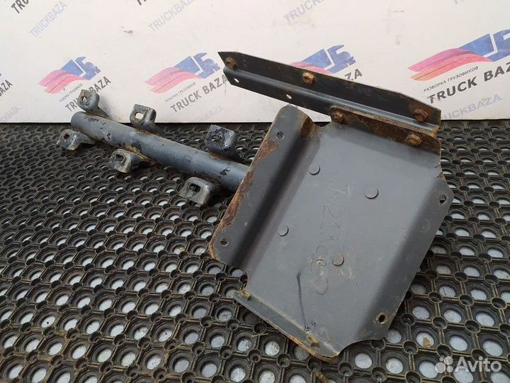 41270064 Кронштейн подножки левый Iveco Stralis