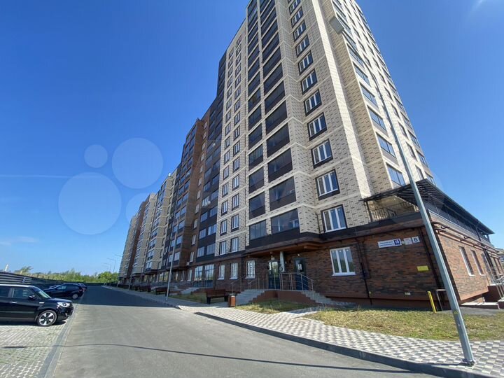 2-к. квартира, 77 м², 7/16 эт.