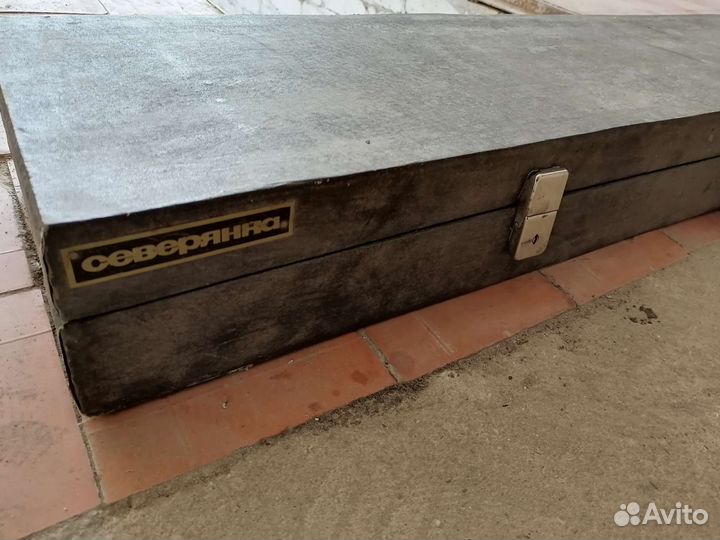 Вязальная машина и швейная машинка