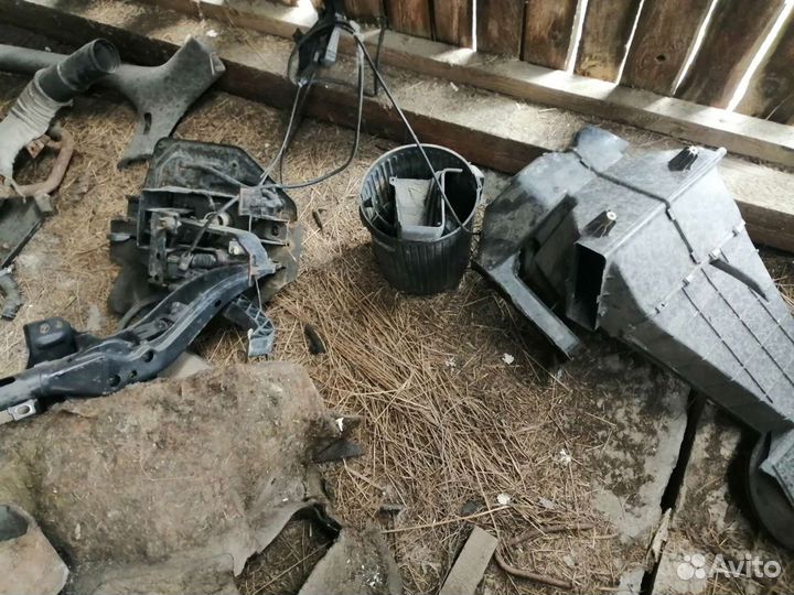 Запчасти на volkswagen transporter t4