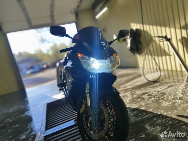 Honda cbr 929 fireblade