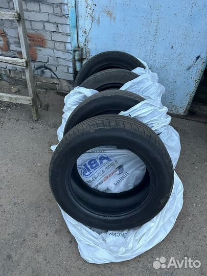Goodyear EfficientGrip 235/55 R17 99Y