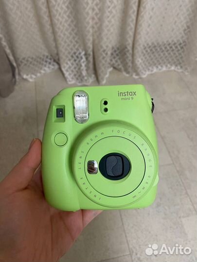 Фотоопорат моментальной печати instax mini 9