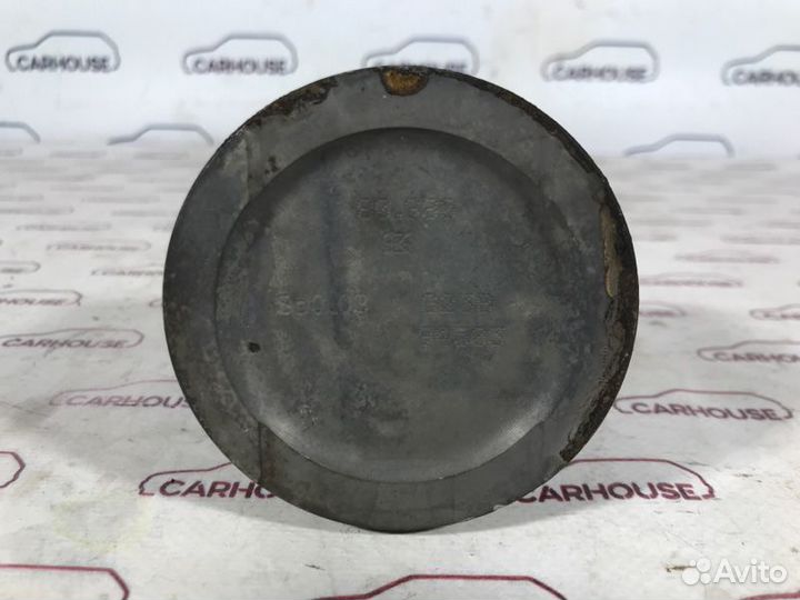 Шатун с поршнем Volkswagen Golf 4 1.6 AKL 1997