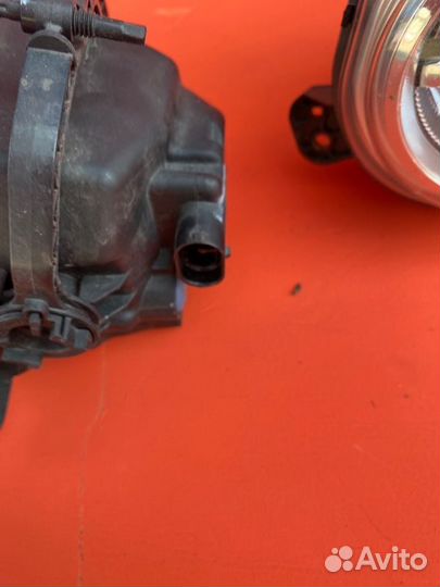 Фара противотуманная передняя Bmw X3 F25 N47D20C