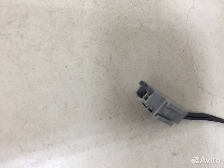 Антенна Nissan X-Trail T31 2007-2014