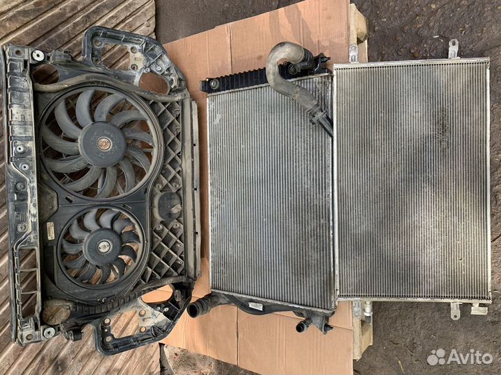 Диффузор радиатора б/у Audi A6 C6 Ауди А6 С6