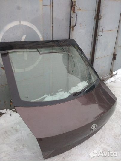 Крышка багажника Skoda Octavia A7