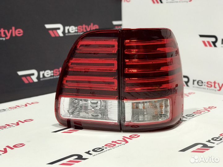 Фонари задние Toyota Land Cruiser Cygnus R832