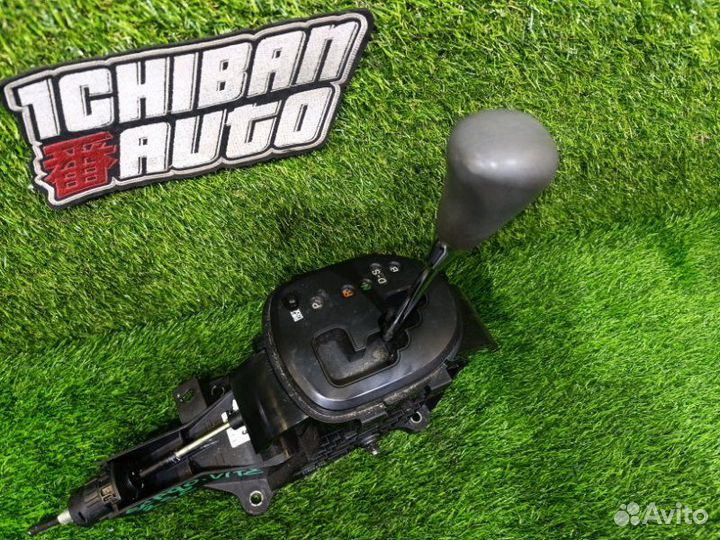 Селектор АКПП Toyota Vitz SCP90 2SZ-FE