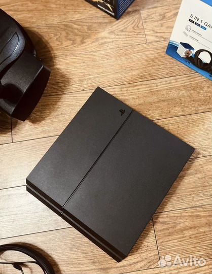 Sony playstation 4 + игровой руль