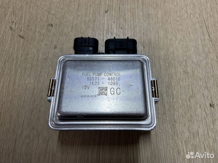 Блок управления топливным насосом Toyota RAV4 XA50