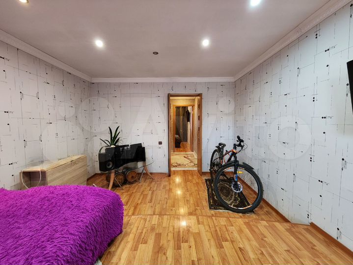 3-к. квартира, 64 м², 1/2 эт.
