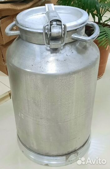 Фляги новые алюминиевые и бидоны