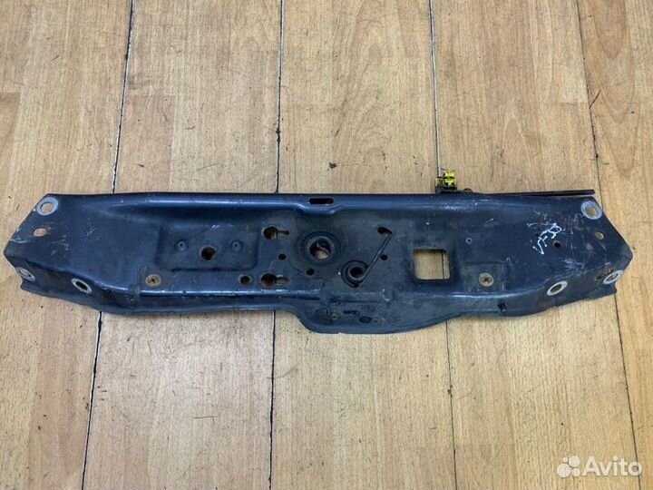 Передняя панель Opel Zafira B минивэн 2005-2012