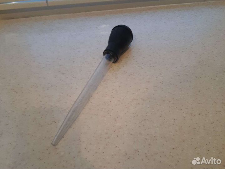 Пипетка для поливания мяса,курицы своим соусом