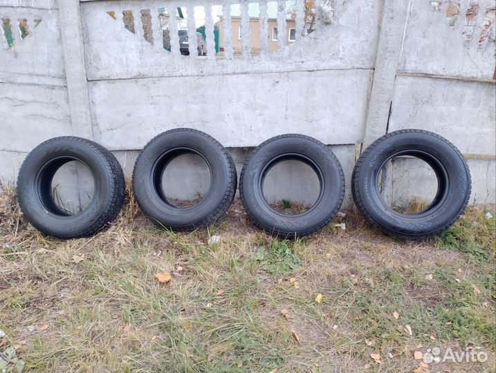 Nokian Tyres Hakkapeliitta C3 235/65 R16C