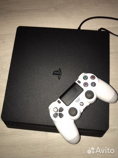 Sony PS4 slim 1тв +60 игр