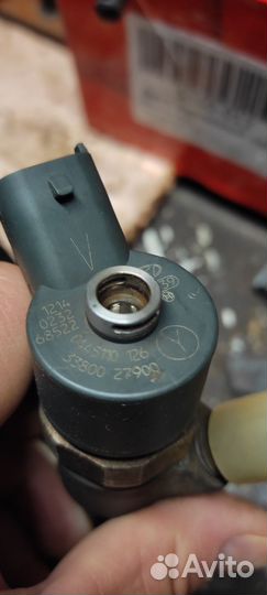 Форсунки дизель 2.0 D4EA Bosch 0 445 110 126