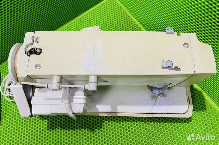Швейная машина Victoria lady 1800fl