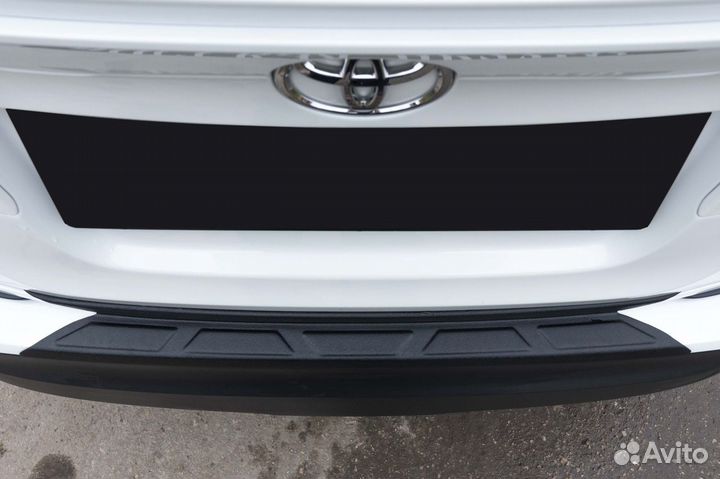 Накладка на бампер Toyota C-HR (16+) RA