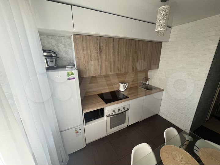 2-к. квартира, 60 м², 9/9 эт.