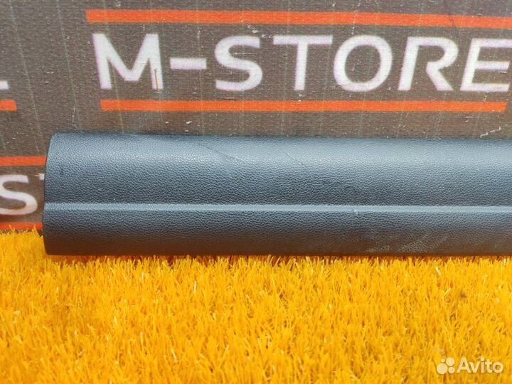 Накладка на порог салона передняя левая Bmw